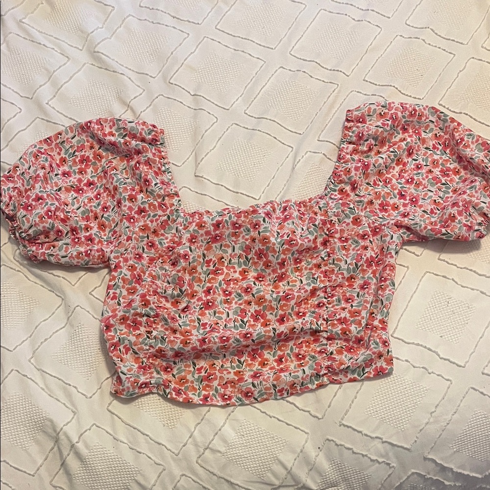 SHEIN Red and Pink Floral Puff Sleeve Blouse